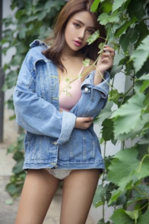 bbw撒尿间谍女厕hd_在线观看完整视频大全